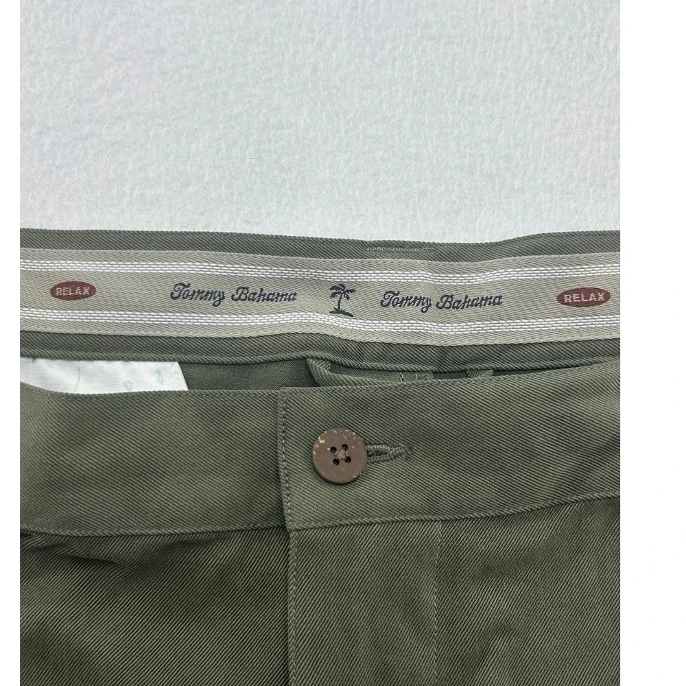 Tommy Bahama Relax Mens 40 Silk Pleated Shorts Olive Green 100% Silk Casual